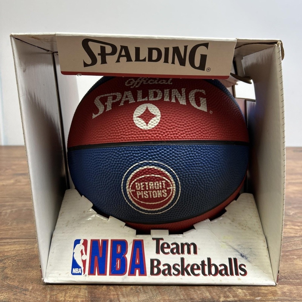 Rare 80s NBA Vintage Detroit Pistons Official Size Basketball Spalding With Box